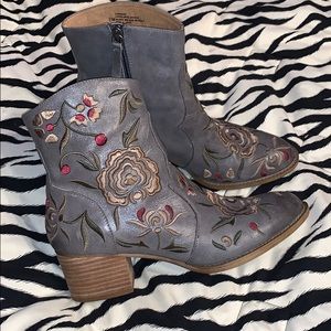 Sofft Gray Embroidered Heeled Boots